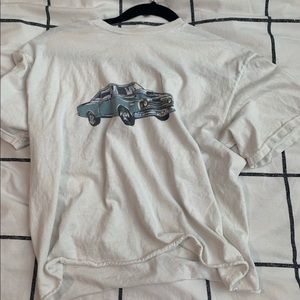 BRANDY MELVILLE- White graphic tee